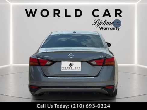 Used 2022 Nissan Altima 2.5 SV FWD image 6