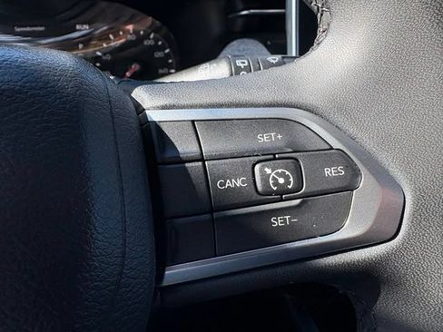 Used 2024 Jeep Compass Latitude AWD/4WD image 24