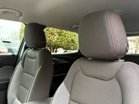 Certified 2025 Chevrolet TrailBlazer LS w/ LS Convenience Package image 16