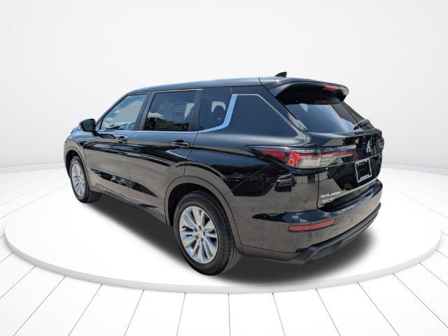New 2026 Mitsubishi Outlander ES FWD image 6