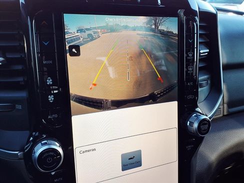 Used 2024 RAM 1500 Lone Star image 12