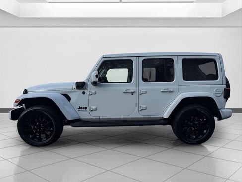 Used 2021 Jeep Wrangler Unlimited Sahara AWD/4WD image 2