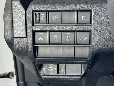 Certified 2025 Toyota 4Runner Limited w/ Tow Technology Package AWD/4WD image 11