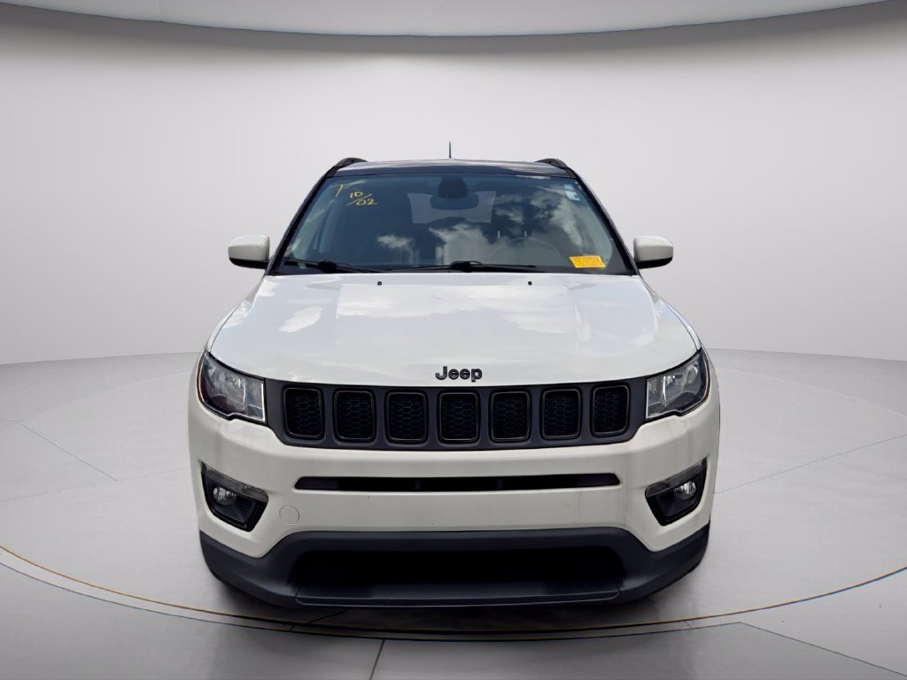Used 2019 Jeep Compass Latitude FWD image 3