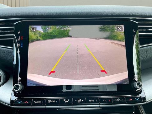 New 2026 Jeep Grand Wagoneer 4WD image 15
