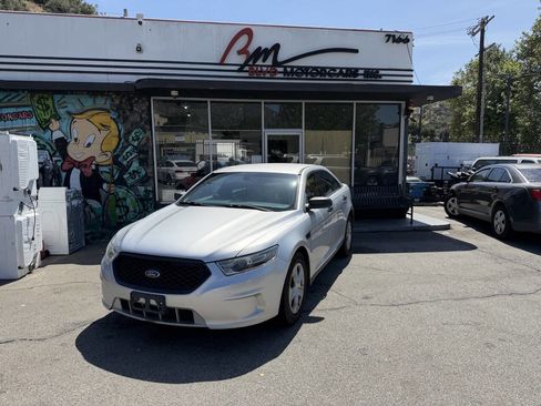 Used 2017 Ford Taurus Police Interceptor FWD image 1