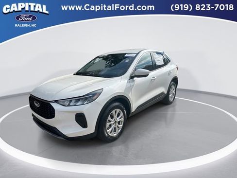 Certified 2023 Ford Escape Active w/ Tech Pack #2 image 4