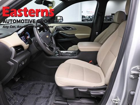 Used 2022 Chevrolet Traverse LS AWD/4WD image 13