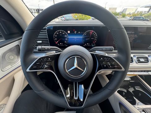 New 2026 Mercedes-Benz GLE 450e 4MATIC image 9