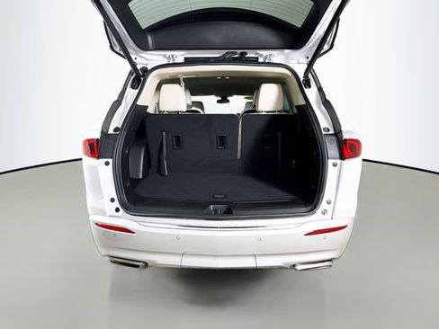 Used 2024 Buick Enclave Essence FWD image 25