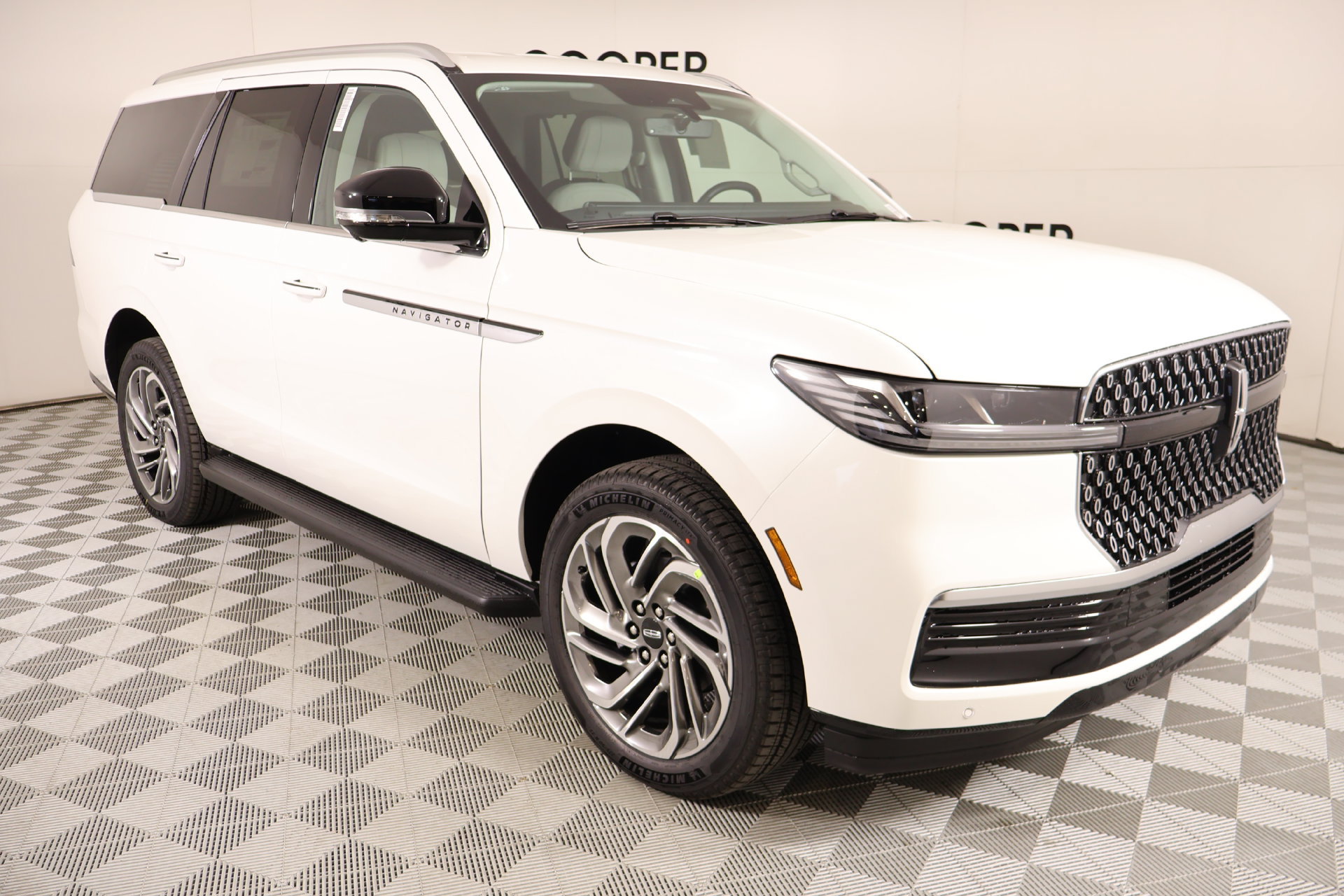 New 2026 Lincoln Navigator Premiere AWD/4WD 360° Tour