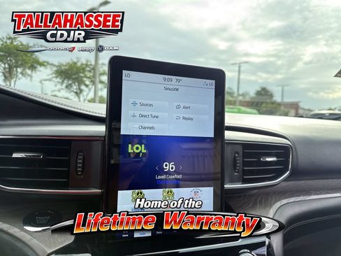 Used 2023 Ford Explorer Platinum w/ Technology Package AWD/4WD image 25