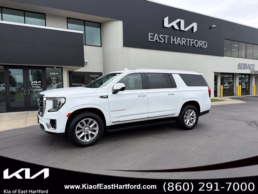 Used 2023 GMC Yukon XL SLT AWD/4WD image 1