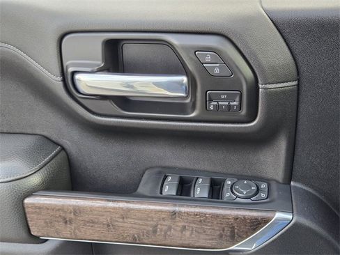 Used 2022 GMC Sierra 1500 Denali w/ Denali Reserve Package image 30