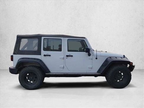 Used 2013 Jeep Wrangler Unlimited Sport image 4