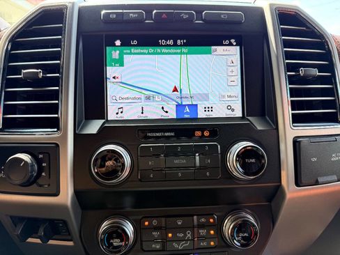 Used 2019 Ford F350 Platinum w/ FX4 Off-Road Package AWD/4WD image 29