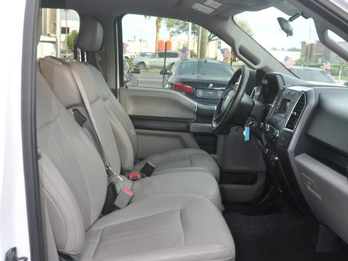 Used 2017 Ford F150 XLT AWD/4WD image 27