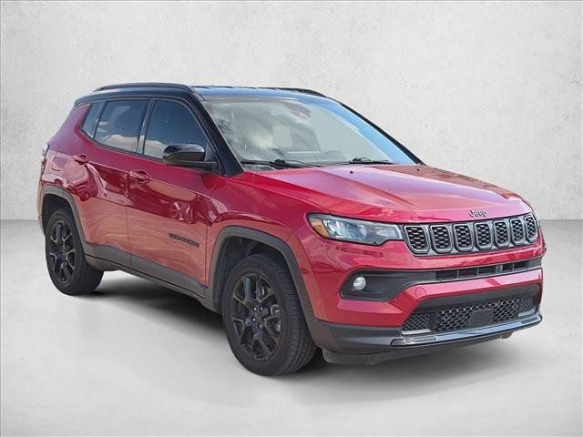 Used 2024 Jeep Compass Latitude w/ Altitude Special Edition AWD/4WD image 3