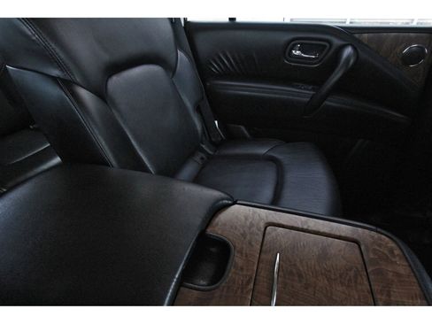 Used 2022 Nissan Armada SL w/ Captain's Chairs Package image 15