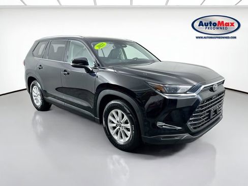Used 2025 Toyota Grand Highlander AWD image 1