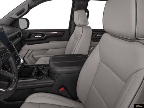 New 2026 GMC Yukon Denali w/ Denali Reserve Package AWD/4WD image 8