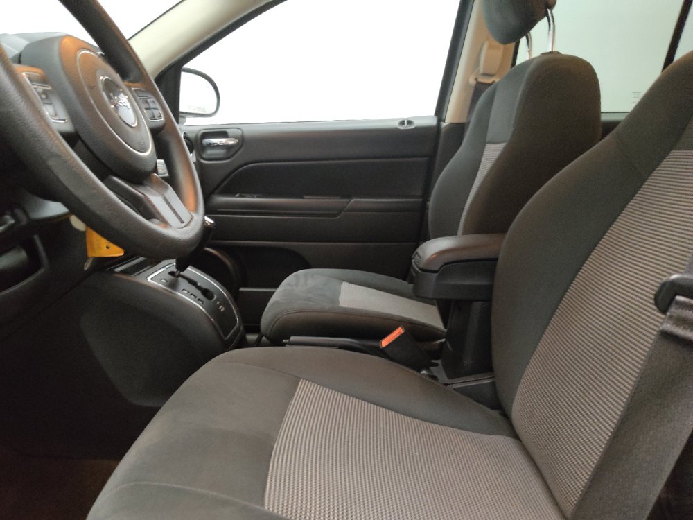 Used 2017 Jeep Compass Sport w/ Power Value Group FWD image 17