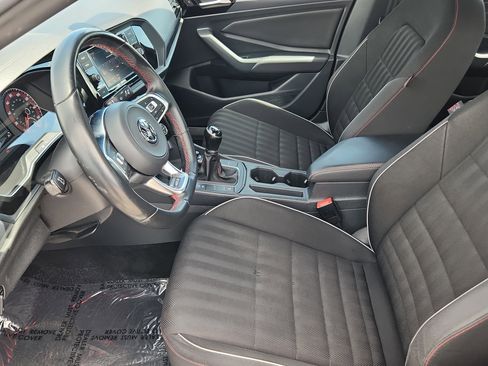 Used 2019 Volkswagen Jetta GLI FWD image 14
