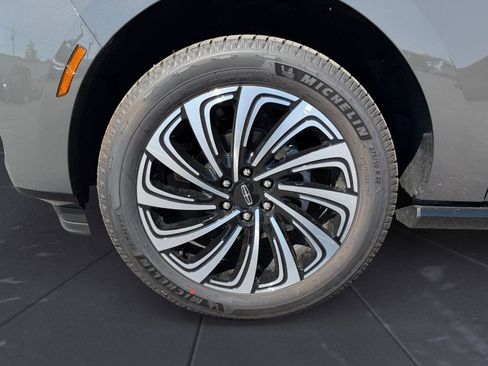 New 2025 Lincoln Navigator Black Label image 14