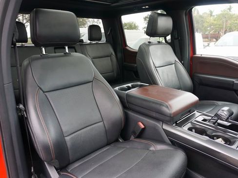 Used 2022 Ford F150 Lariat image 2