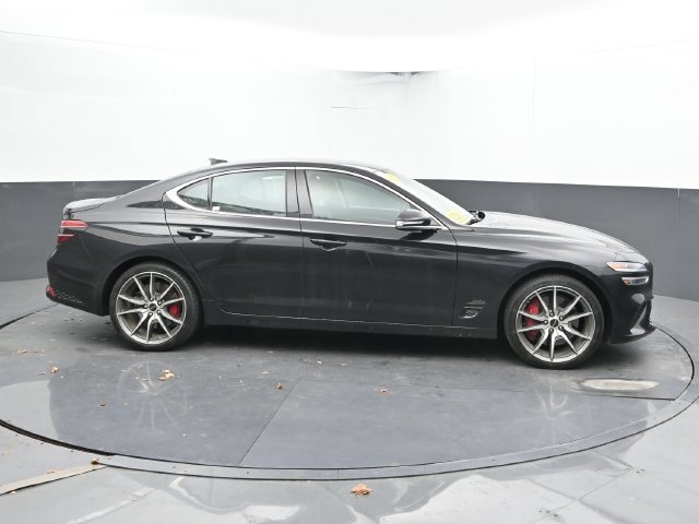 Used 2025 Genesis G70 2.5T AWD/4WD image 4