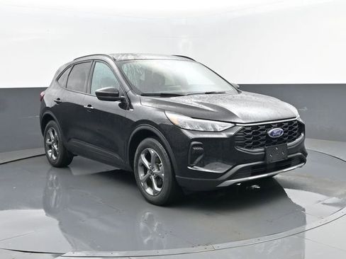 Used 2025 Ford Escape ST-Line AWD/4WD image 3
