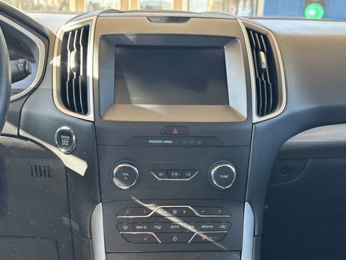Used 2020 Ford Edge SEL image 19