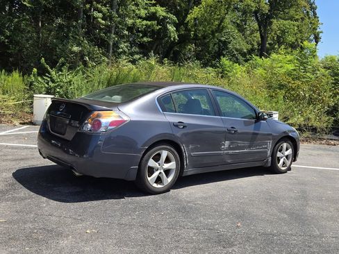 Used 2008 Nissan Altima 3.5 SE w/ Emergency Aid Pkg FWD image 3