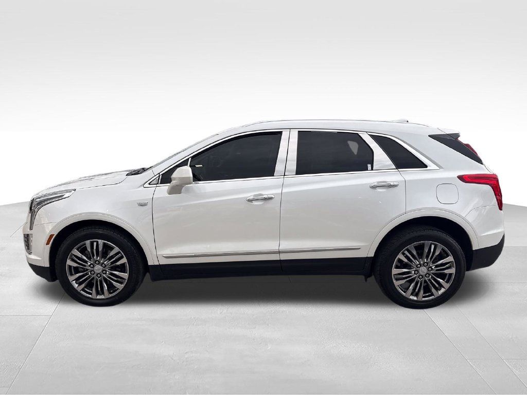 Used 2018 Cadillac XT5 Premium Luxury FWD image 3