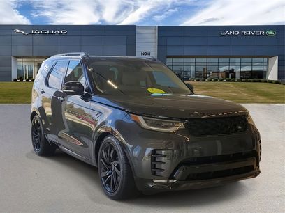 New 2025 Land Rover Discovery Dynamic SE