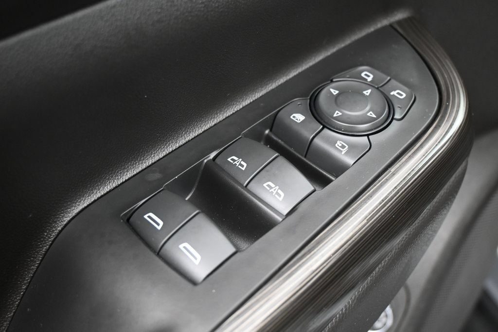 Used 2023 GMC Acadia SLT w/ Technology Package FWD image 15
