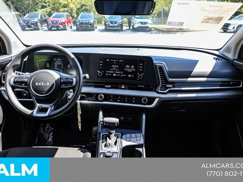 Used 2025 Kia Sportage LX FWD image 23