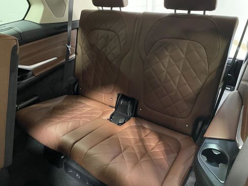 Certified 2026 BMW X7 xDrive40i image 17