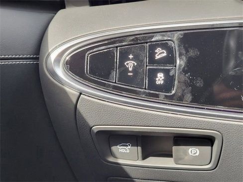 Used 2025 Genesis Electrified GV70 Advanced w/ Prestige Package image 25