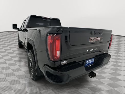 Used 2023 GMC Sierra 3500 Denali w/ Technology Package AWD/4WD image 3