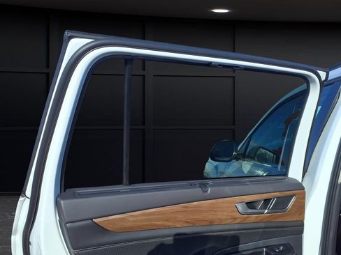 New 2026 Volkswagen Atlas SE image 39