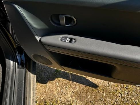 Certified 2025 Hyundai Ioniq 5 SE image 19