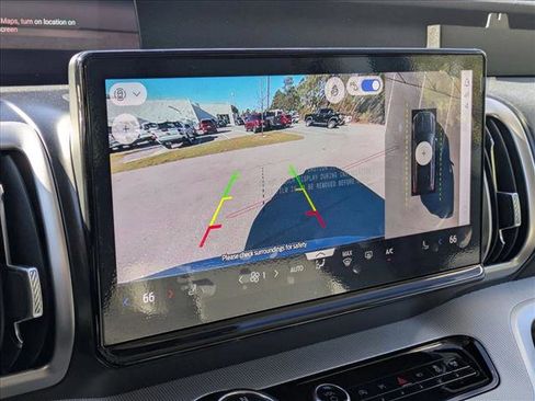 New 2026 Ford Expedition Active image 13