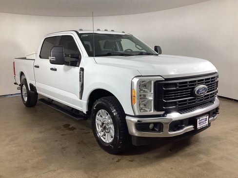 Used 2023 Ford F250 XL w/ XL Chrome Package RWD image 3