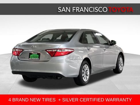 Certified 2016 Toyota Camry LE image 5
