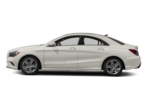 Used 2018 Mercedes-Benz CLA 250 4MATIC image 3