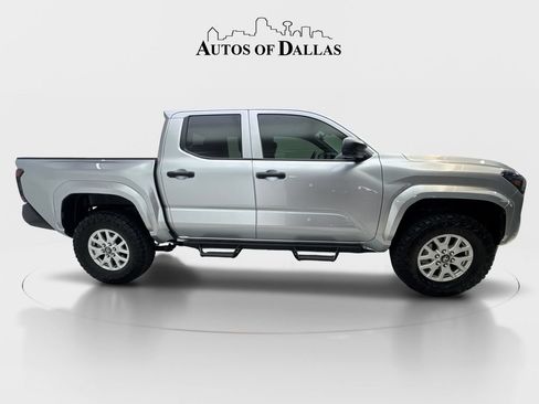 Used 2025 Toyota Tacoma SR AWD/4WD image 10