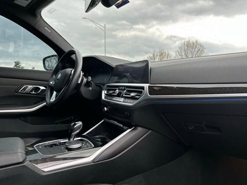 Used 2021 BMW 330e xDrive w/ Premium Package image 24