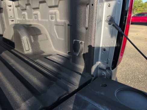 Used 2023 GMC Sierra 1500 SLT w/ SLT Premium Plus Package image 19