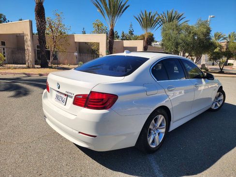 Used 2013 BMW 528i Sedan RWD image 32